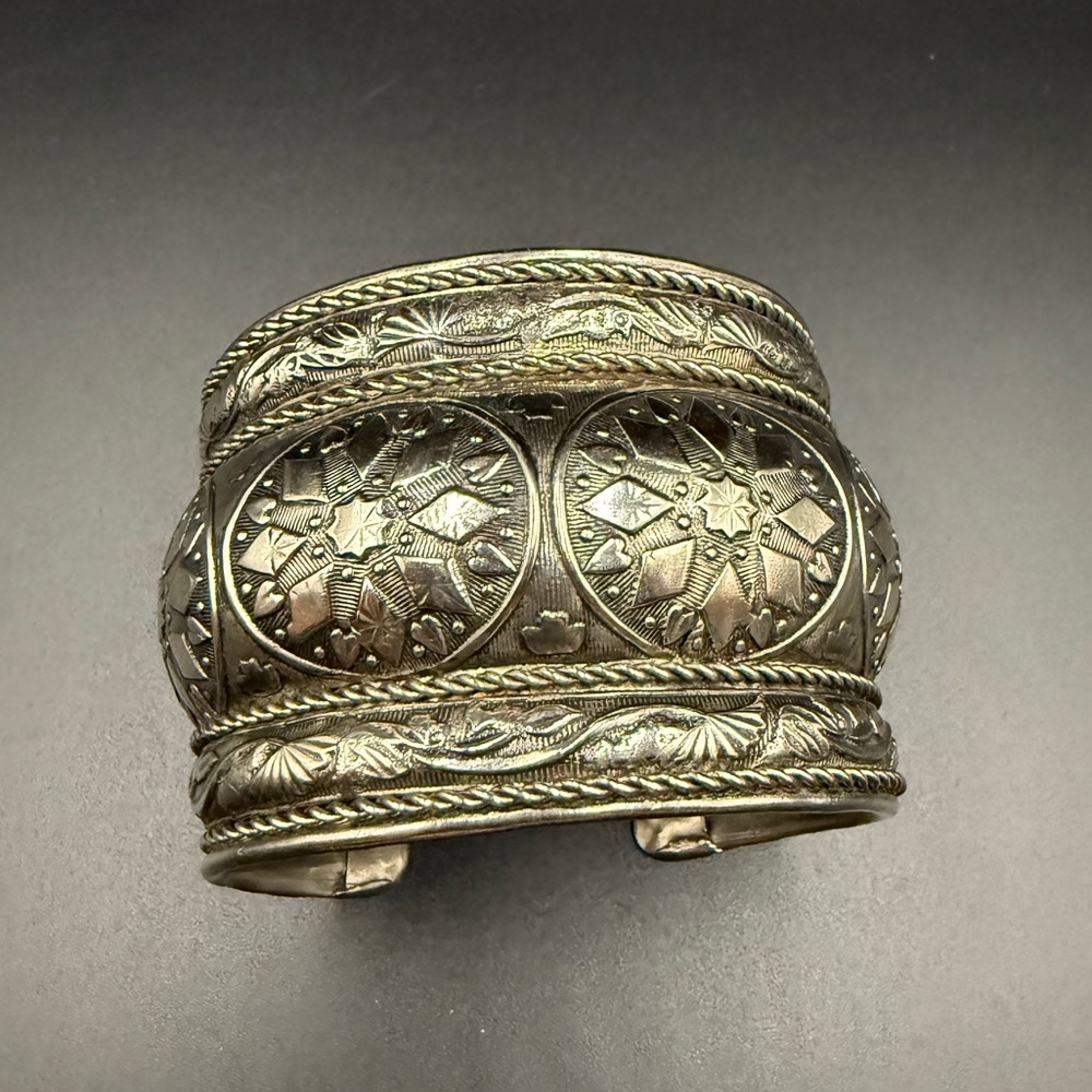 Intricate Silver Tone Wide Cuff Bracelet Ornate Etched